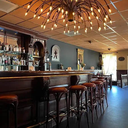 Louis Met Riante Tuin En 3 Slaapkamer 6p *