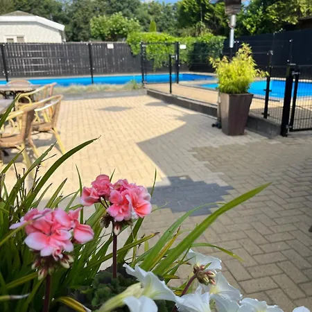 Louis Met Riante Tuin En 3 Slaapkamer 6p Dağ evi