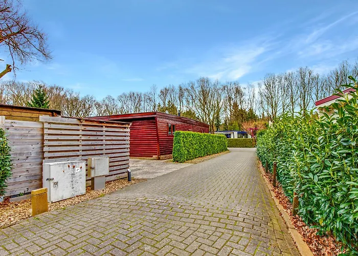 Louis Met Riante Tuin En 3 Slaapkamer 6p * Putten