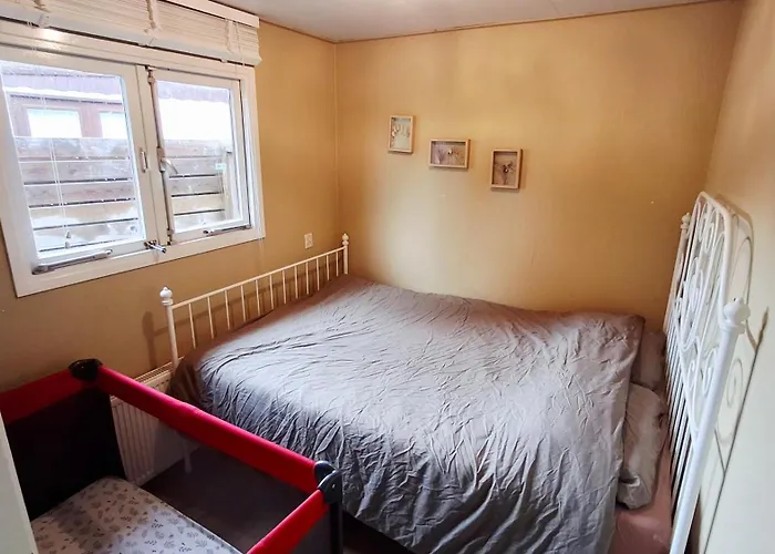 Louis Met Riante Tuin En 3 Slaapkamer 6p Alpstuga Putten