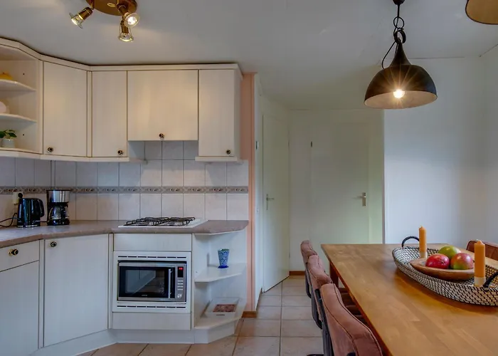 Louis Met Riante Tuin En 3 Slaapkamer 6p * Putten