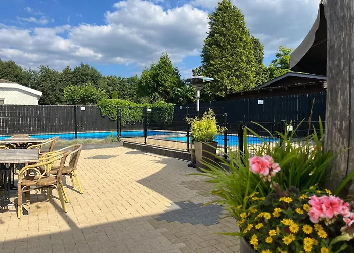 Louis Met Riante Tuin En 3 Slaapkamer 6p * Putten