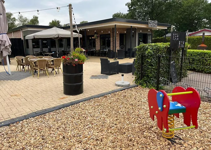 Louis Met Riante Tuin En 3 Slaapkamer 6p Chalet Putten