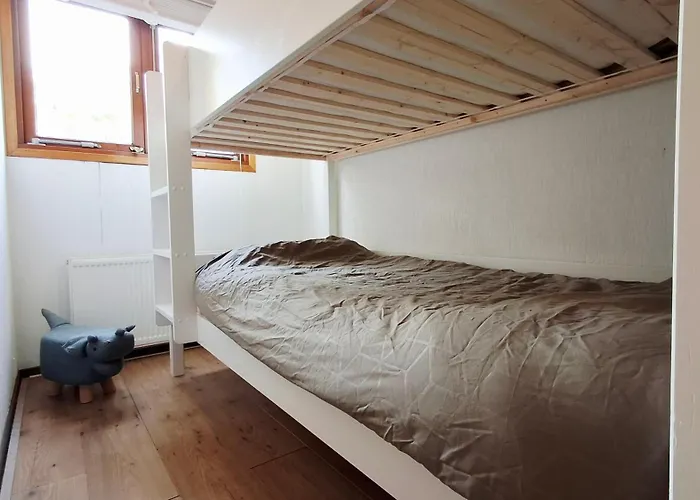 Chalet Louis Met Riante Tuin En 3 Slaapkamer 6p Putten